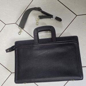 MARK PHILLIPS Burgundy Leather Briefcase Attache Messenger Bag Y2K Zip Closure